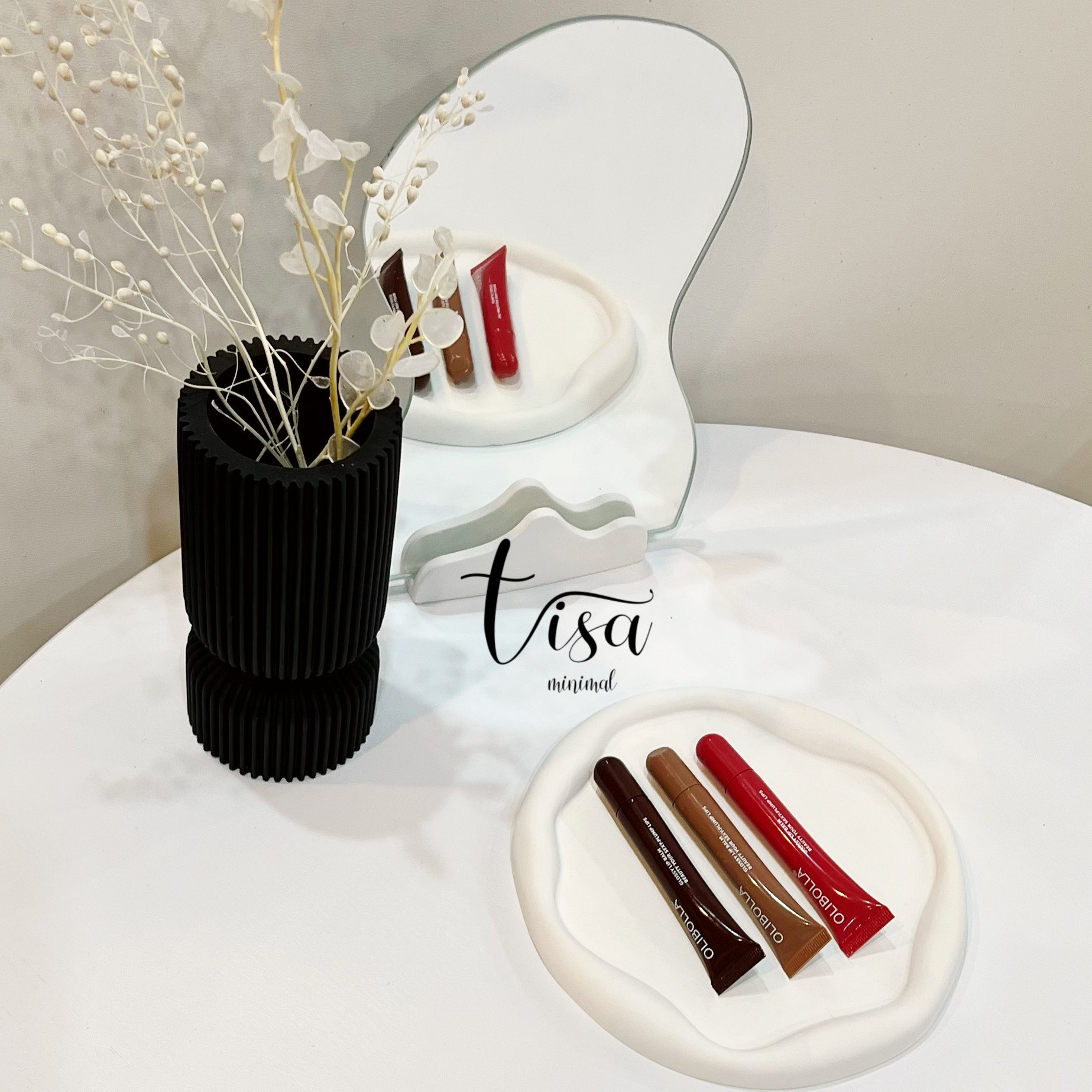 آیینه دفرمه مدرن دکوراسیون اتاق خواب